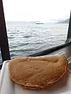 TRADISJON: Svele hører med under en fergetur på Sunnmøre.