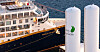 'Havila Polaris' fyller biogass ved Polarbase utenfor Hammerfest.