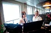 GODT HUMØR: Melissa Ekroll har valgt en hyggelig og vennlig lederstil framfor en autoritær stil. Det setter Sarah Domeij pris på.