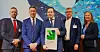 STOR DAG: Fra tildelingen av det nye forskningssenteret 21. mai. Fra venstre: Håvard Vollset Lien, VP R&I, VARD Group; energiminister Terje Aasland; Trond Johnsen, Senterdirektør, SINTEF; Sverre Rye Torben, Director R&I, Kongsberg Maritime, og administrerende direktør Mari Sundli Tveit i Forskningsrådet.