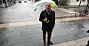 Sverre Meling, her i regnvær i Haugesund, trakk de syv finalekandidatene til å bli Årets maritime kommune 2026. Hauguesund vant i 2025.
