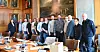 DSO-delegasjonen samlet på delegasjonsrommet.
